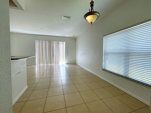5th image of 6898 47th Ln N