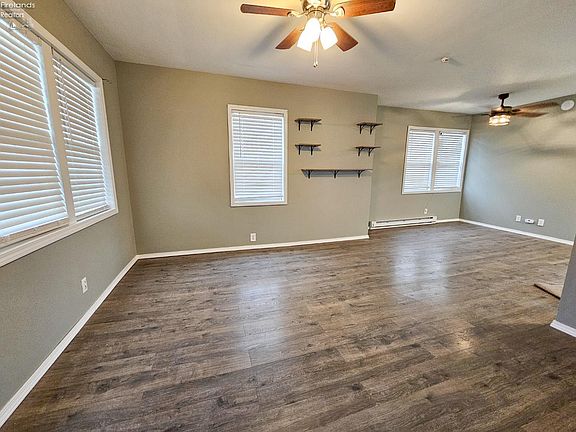 4th image of 1210 Rawson Ave