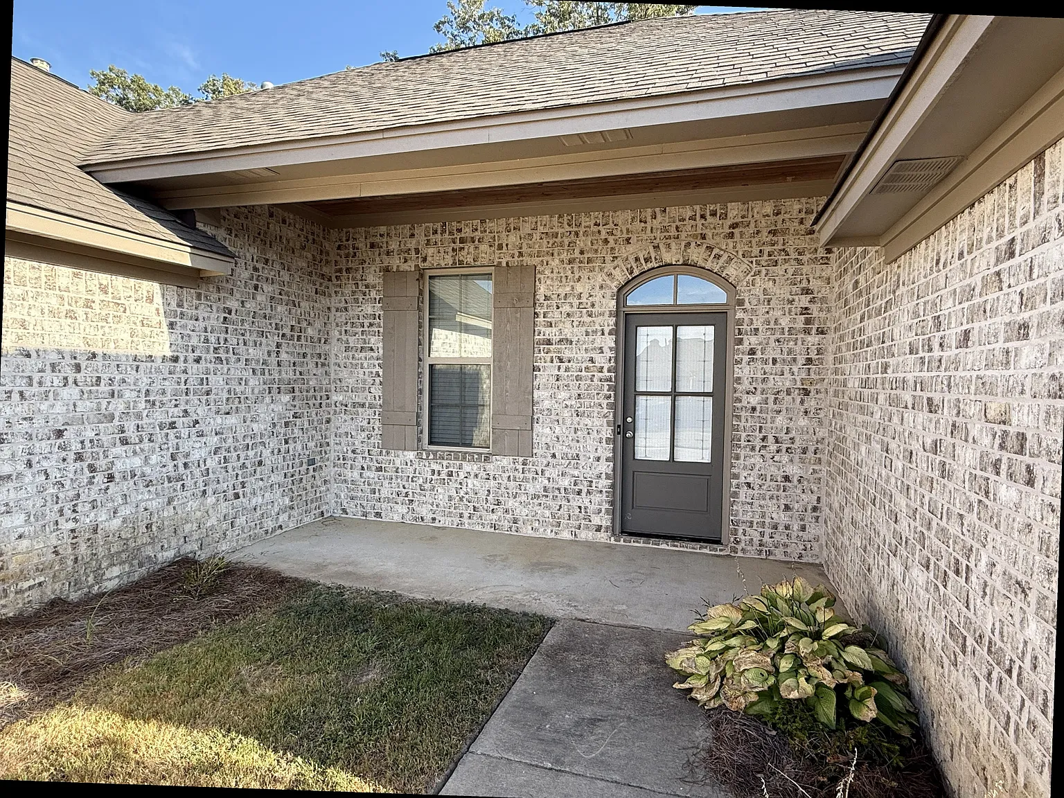 3 bed, 1505 sqft, $2,300 — Photo 2