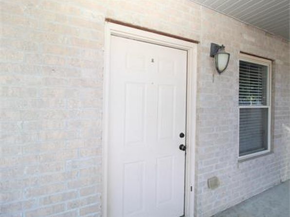 2060 N Leverett Ave #10