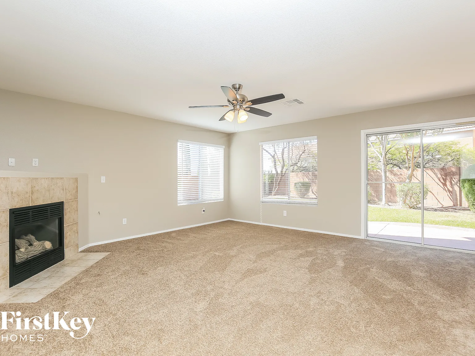 3 bed, 2.5 bath, 2067 sqft, $2,860 — Photo 2