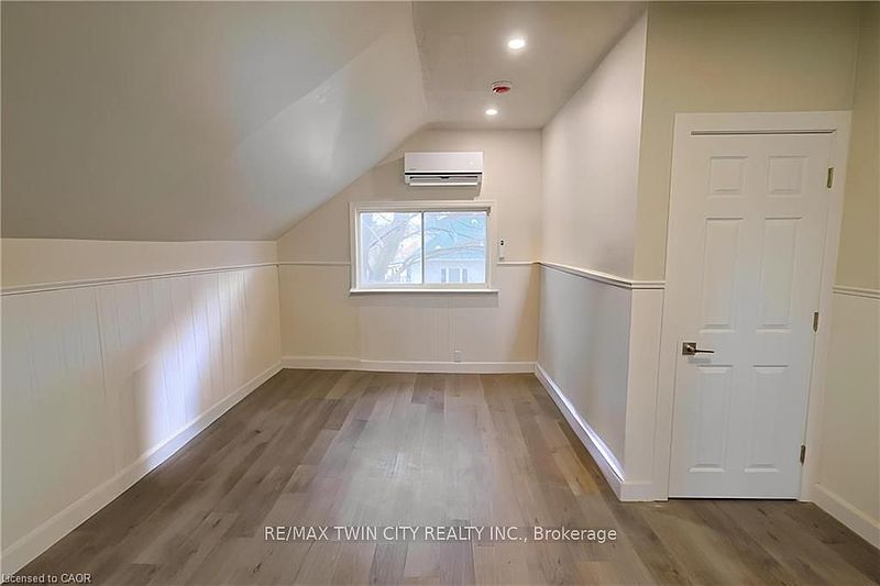 Woodstock Apartment for rent - 1 Bedroom — photo 8