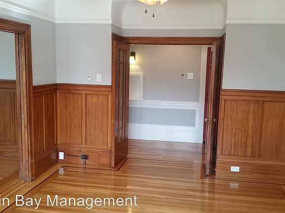 3rd image of 1906 Powell St