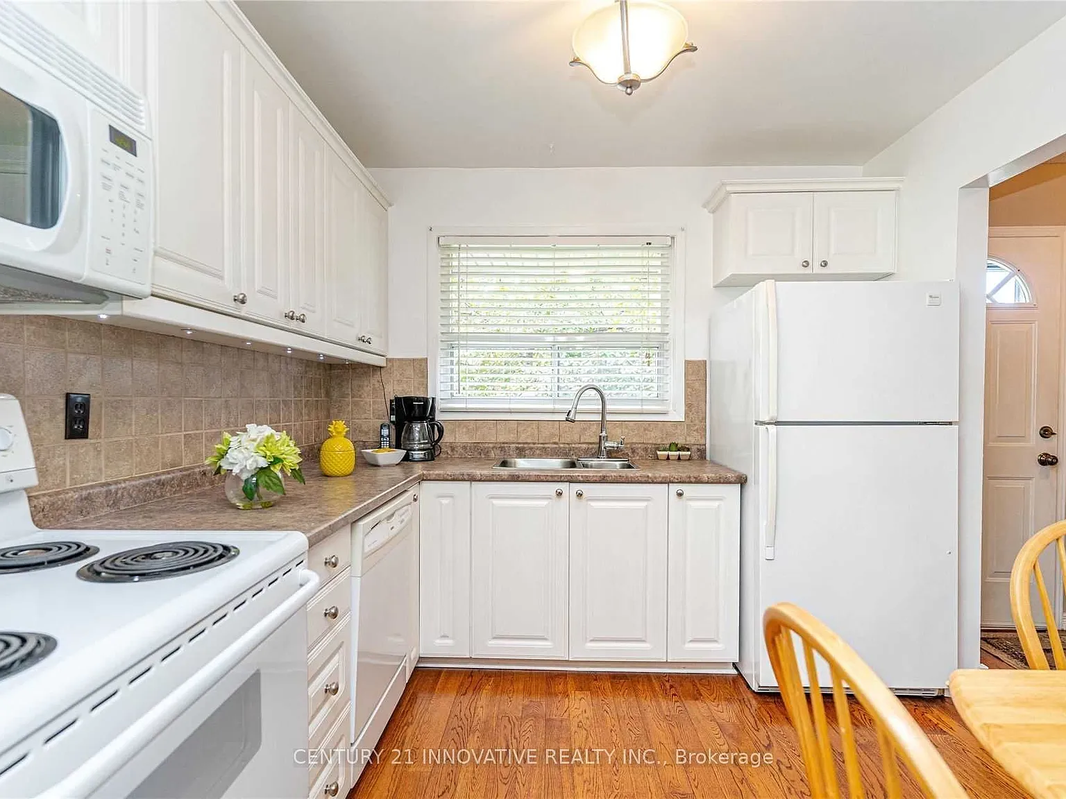 4 bed, $3,000 — Photo 4