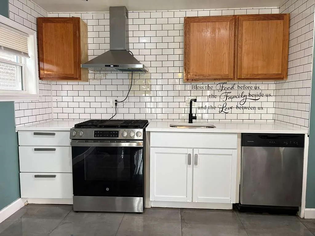 5905 S Indiana Ave — Photo 3