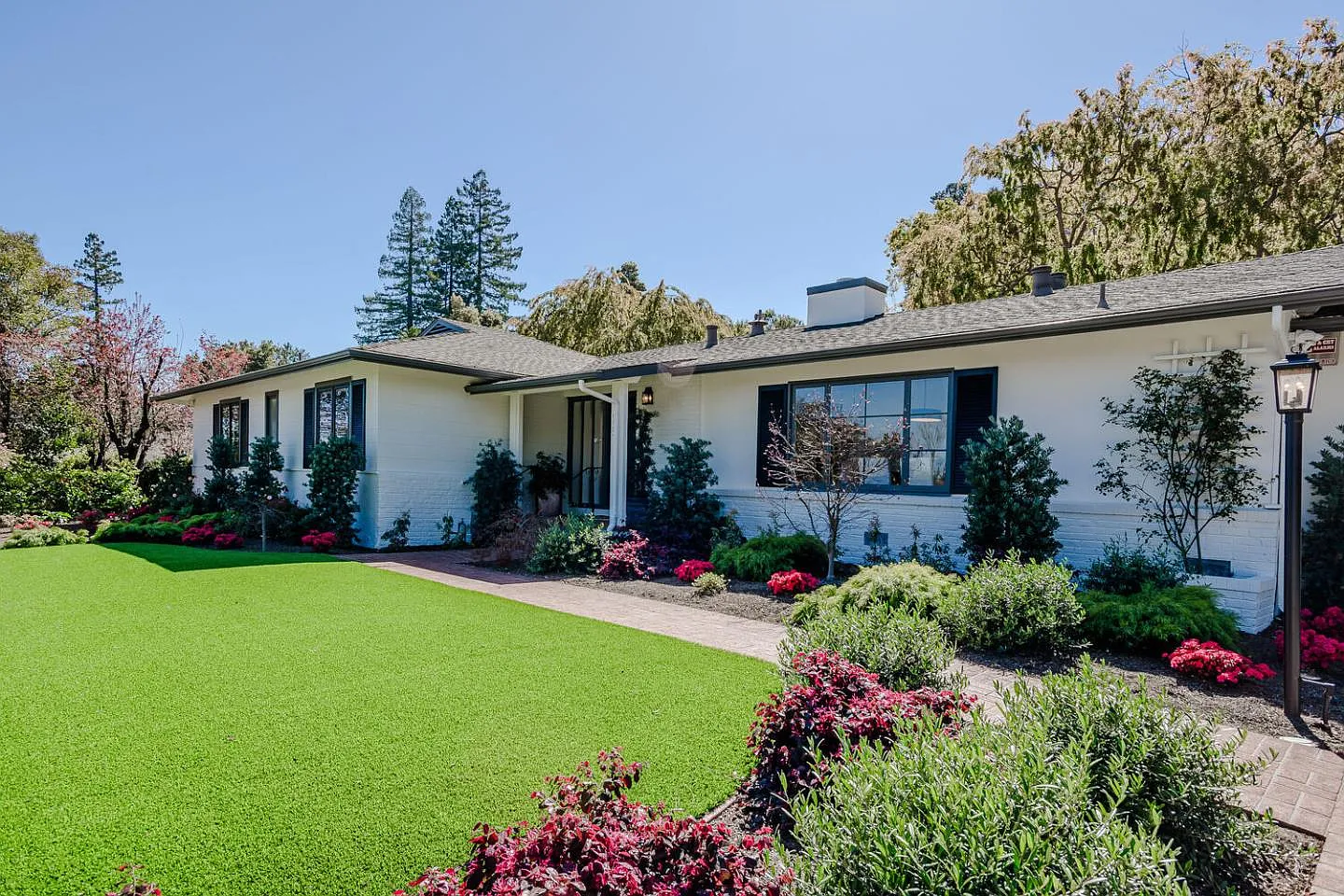 535 Barbara Way photo 1