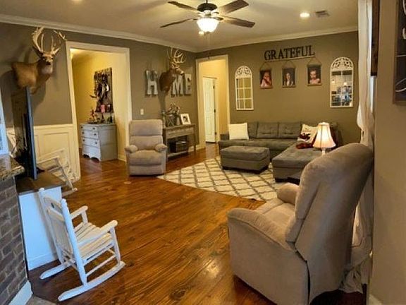 4th image of 104 Glenview Ct