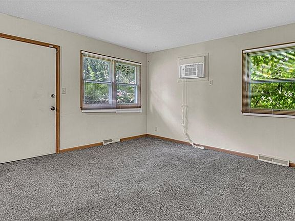 4th image of 1228-1230 N 64th Dr