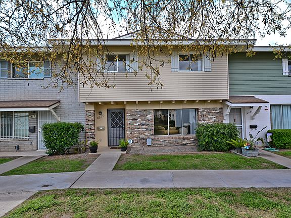 2nd image of 4579 N 17th Ave