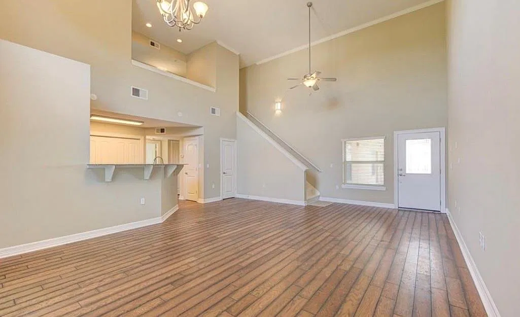 3 bed, 2.5 bath, 1763 sqft, $2,250 — Photo 3