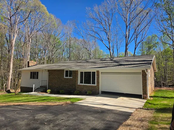 108 Arroyo Ct, Greenwood, SC 29646