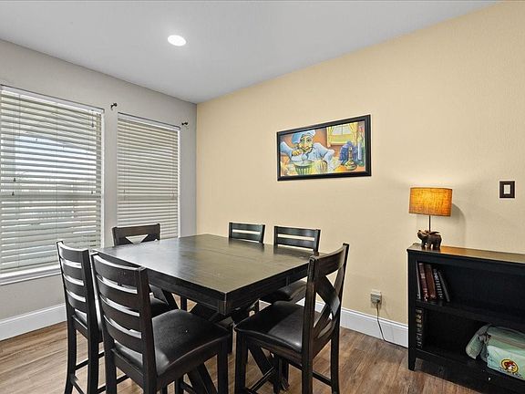 4th image of 838 San Jacinto Cir
