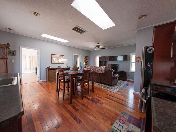 4th image of 3661 Foxwell Ln #B