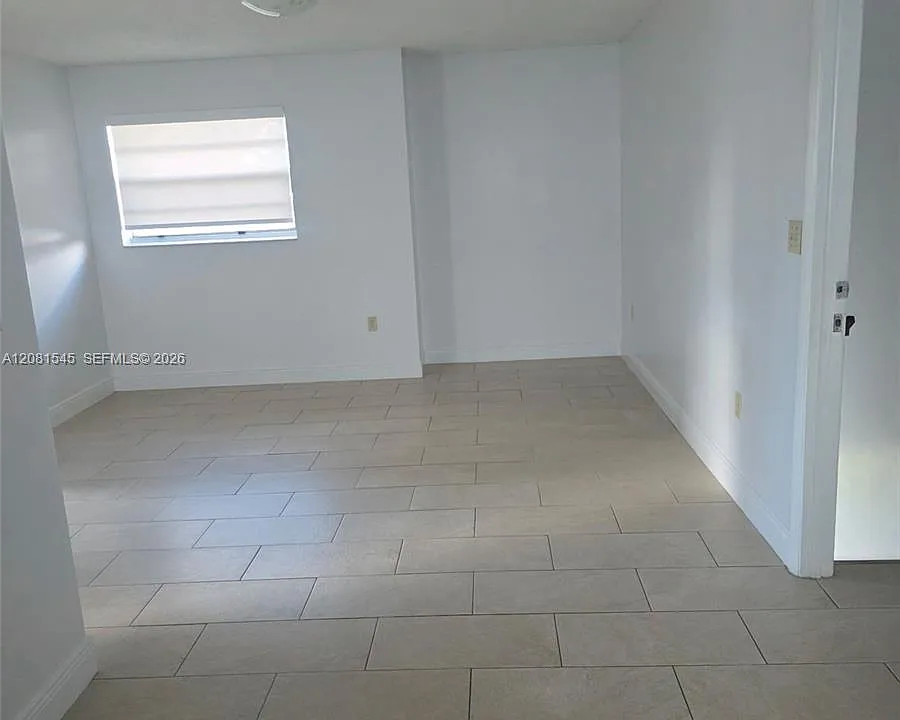 1575 NW 1st St #3