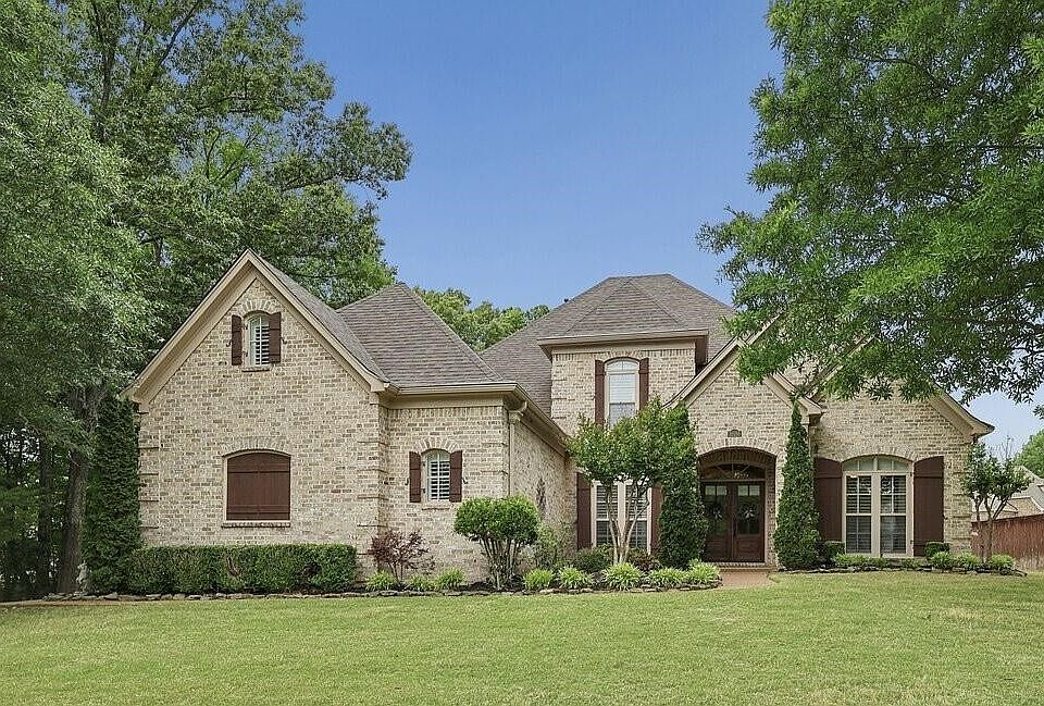 1st image of 10188 Woodbrook Cir