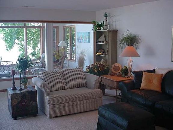 Great Rm View Toward Lake