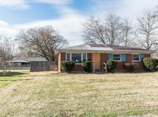 9202 Fenmore Ave, Louisville, KY 40272