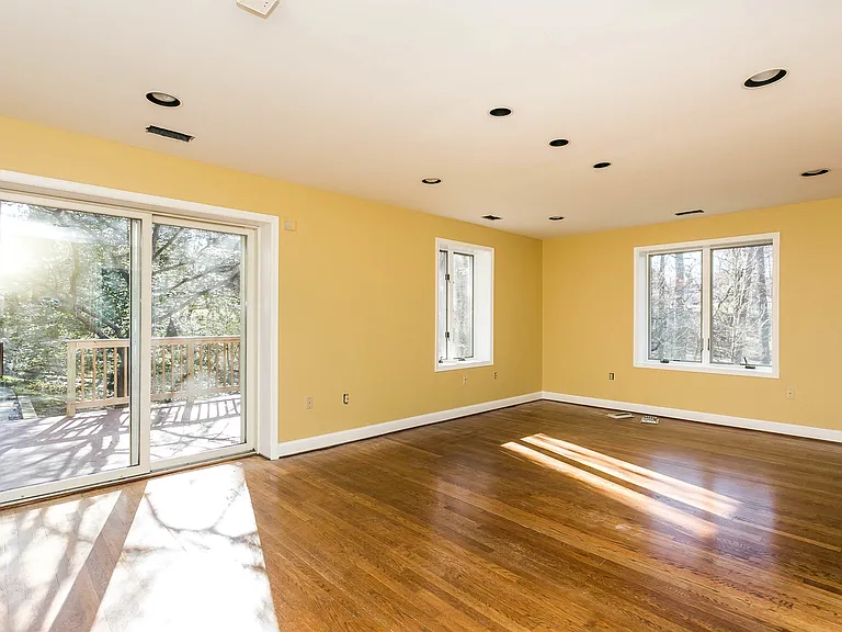 1103 Rolandvue Rd — Photo 13