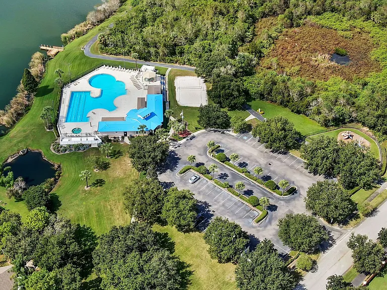 6760 Waterton Dr — Photo 32