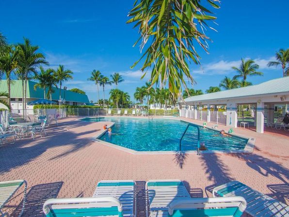 434 NE Topaz Terrace, Jensen Beach, FL 34957