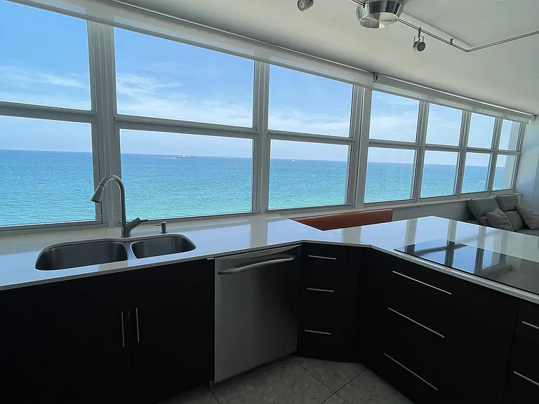209 N Fort Lauderdale Beach Blvd #12 — Photo 6
