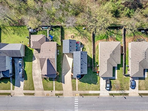 2nd image of 7715 Bridgegate Ave