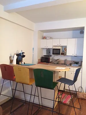 Rented by City Connections Realty | media 9