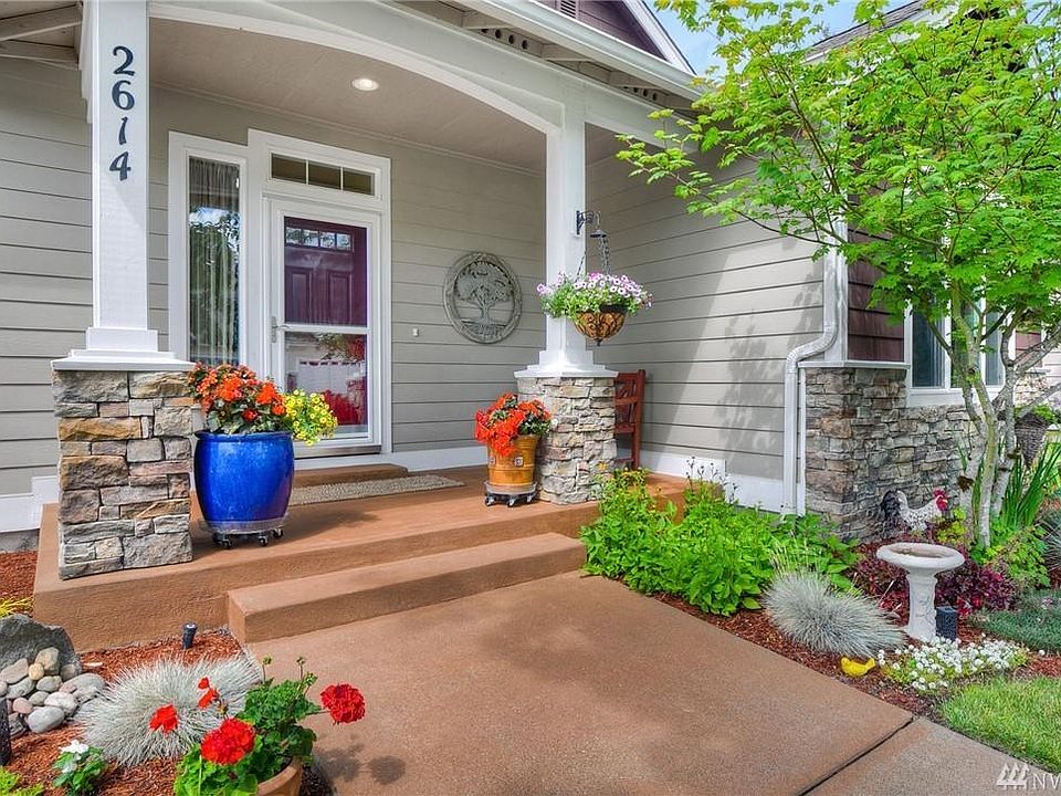 1st image of 2614 Farmer Way SE