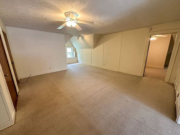3rd image of 139 Prospect Ave NE APT 5