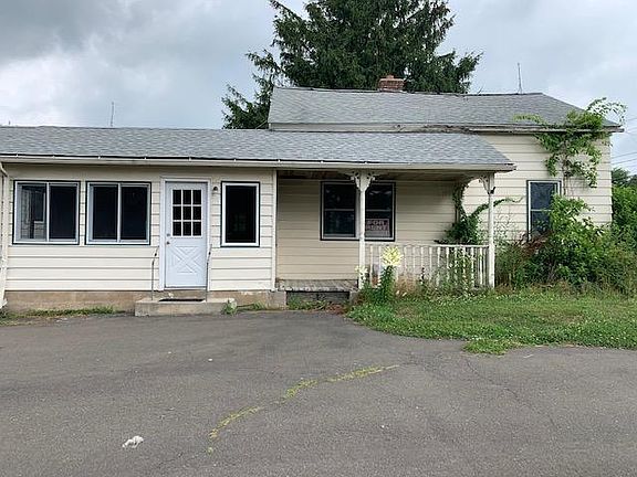 Main Entrance & Porch