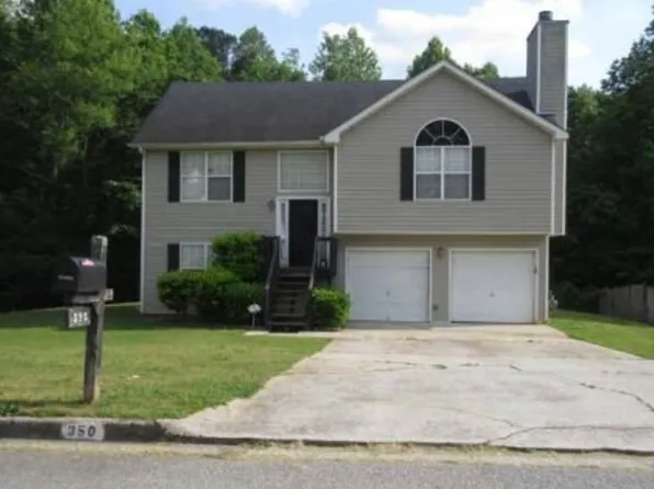 350 Pecan Wood Cir, Fairburn, GA 30213