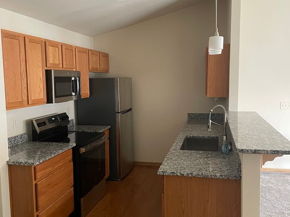 6873 S Rolling Meadows Ct