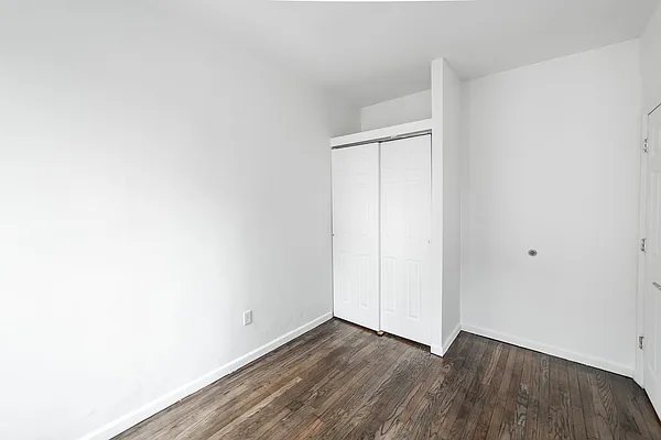 Rented by Compass | media 7