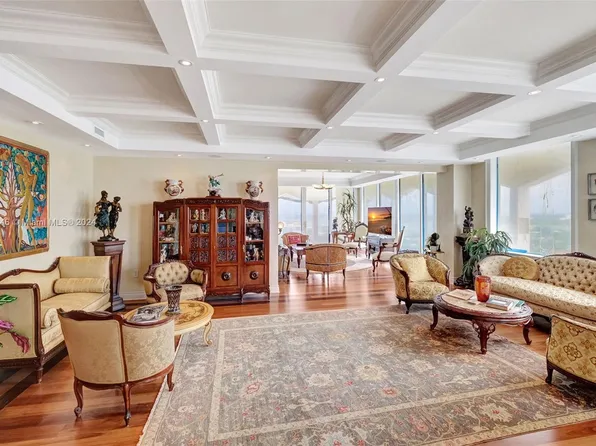 9801 Collins Ave #Penthouse 8, Bal Harbour, FL 33154