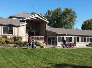 W7527 Oak Ridge Dr, Delavan, WI 53115