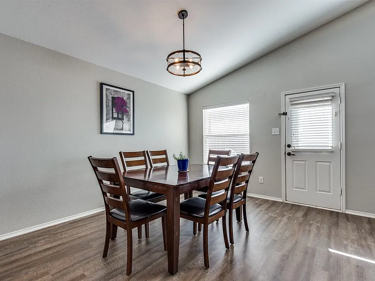 1900 Juniper Dr — Photo 10