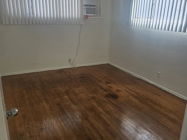 636 N Sweetzer Ave #10 — Photo 7
