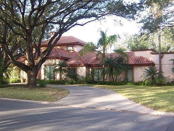1st image of 1000 S Cynthia St