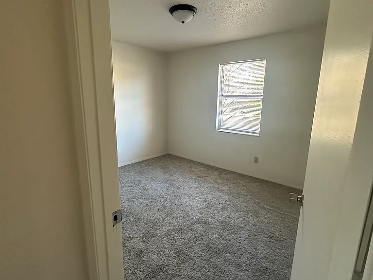 2806 Independence St #5 — Photo 5