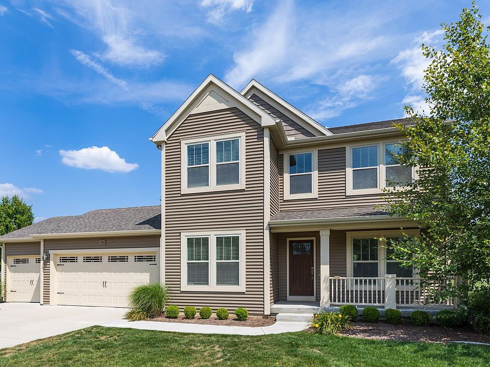 Welcome Home to 7111 Brockton in Applegate Trails! Portage Schools, Texas township.