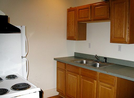 2nd image of 333 N Lafayette St APT C
