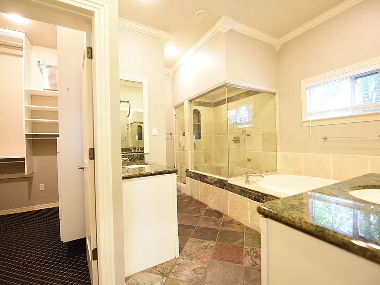 5606 Stanford Ave — Photo 14