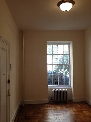 Rented by City & Suburban | media 21