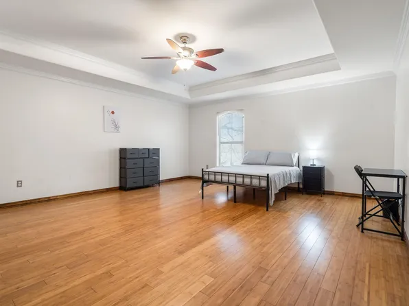 (undisclosed Address), Dallas, TX 75211