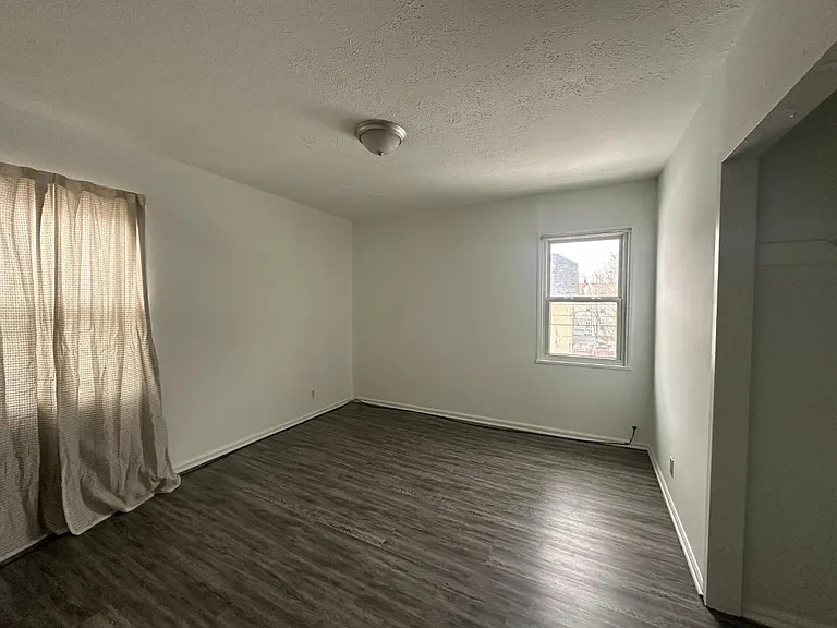 Unit Photo
