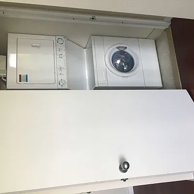 Rented by Zar LLC | media 39