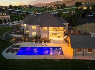 74706 E Country Heights Dr, Kennewick, WA