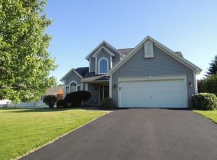 31 Ketchum St, Victor, NY 14564