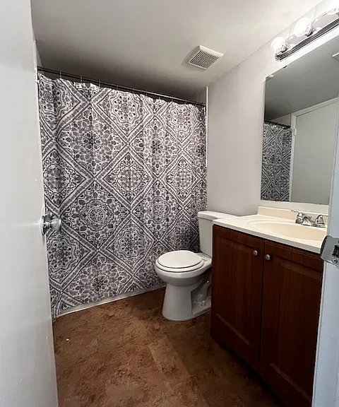 Bathroom with tub/shower combo
