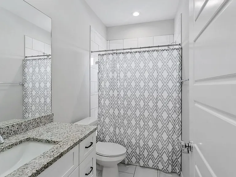 807 7th Ave S — Photo 12